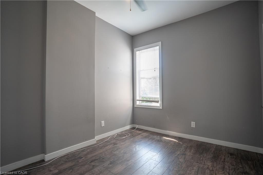 163 Emerald Street N, Hamilton, ON - Indoor Photo Showing Other Room