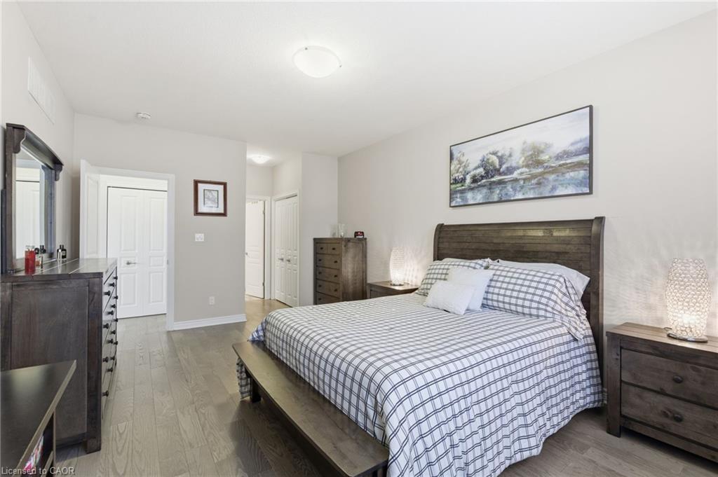 4 Ellis Avenue, St. Catharines, ON - Indoor Photo Showing Bedroom