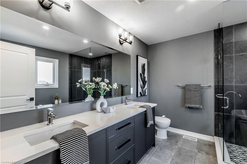 119 Langridge Way, Cambridge, ON - Indoor Photo Showing Bathroom
