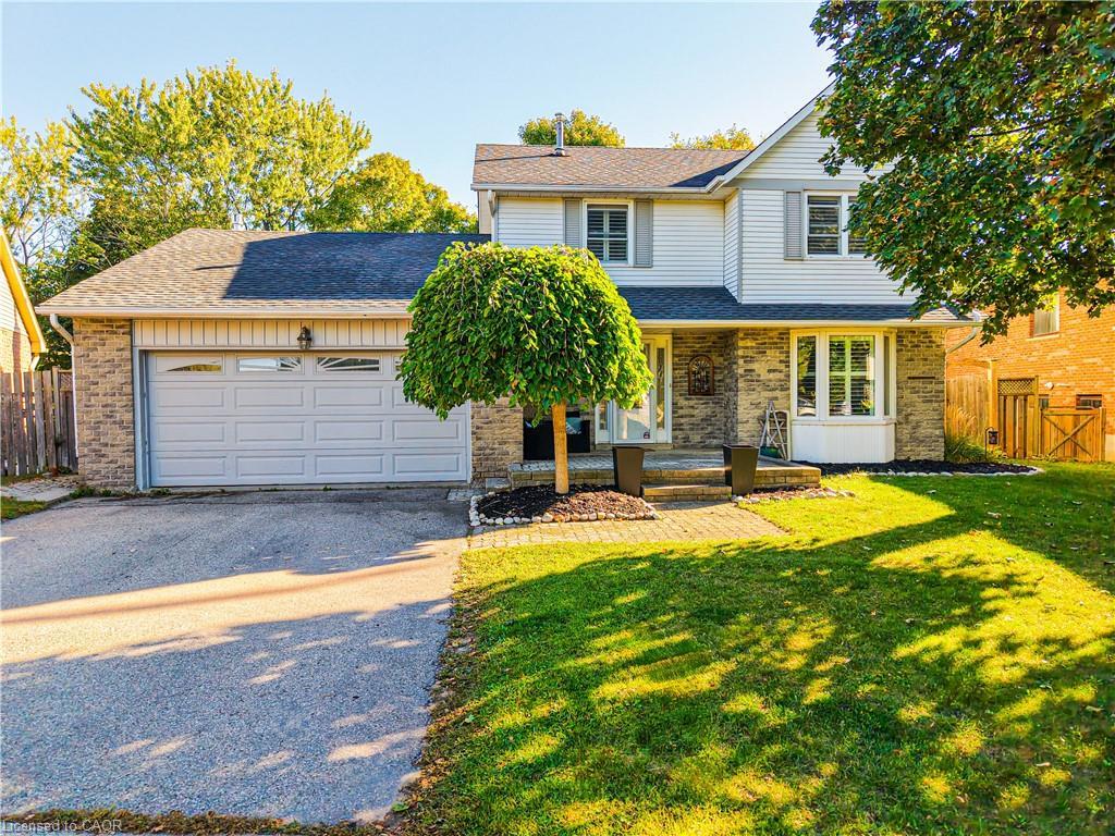 54 Pathfinder Crescent, Kitchener, ON - Outdoor With Facade