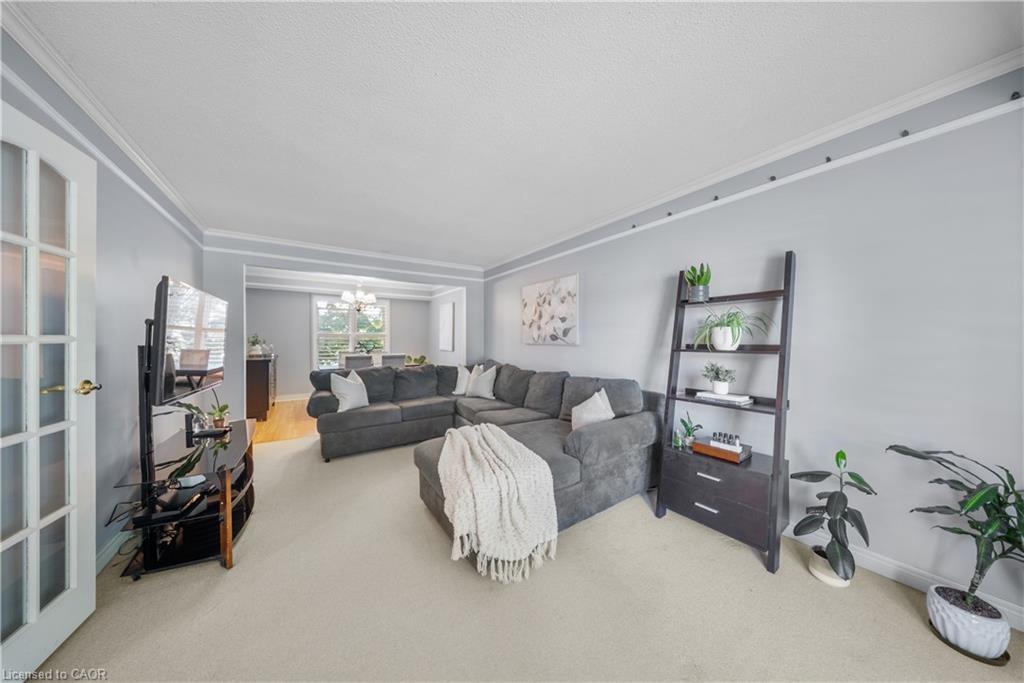 54 Pathfinder Crescent, Kitchener, ON - Indoor Photo Showing Other Room