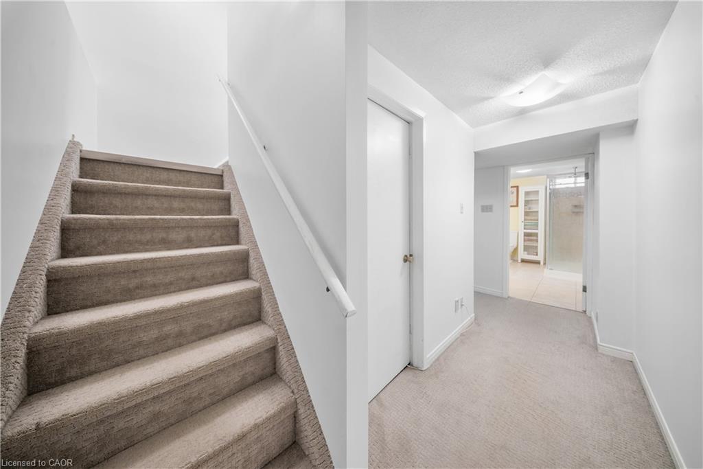 54 Pathfinder Crescent, Kitchener, ON - Indoor Photo Showing Other Room