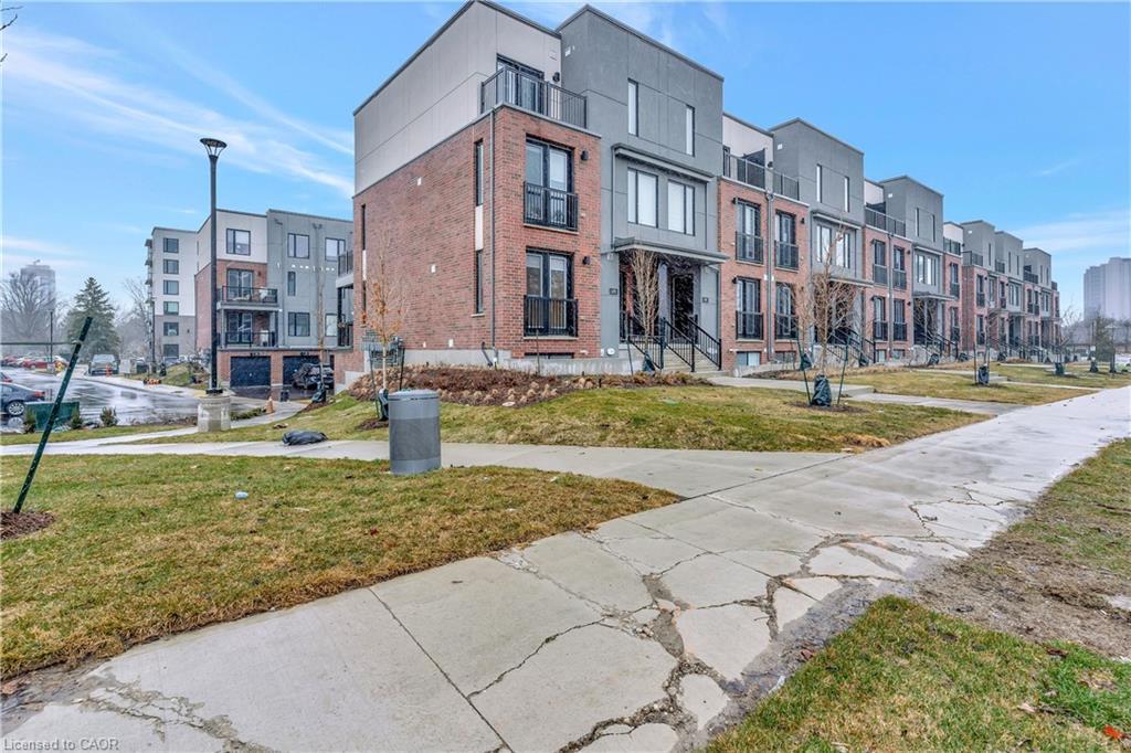 21-99 Roger Street, Waterloo, ON - Outdoor With Facade