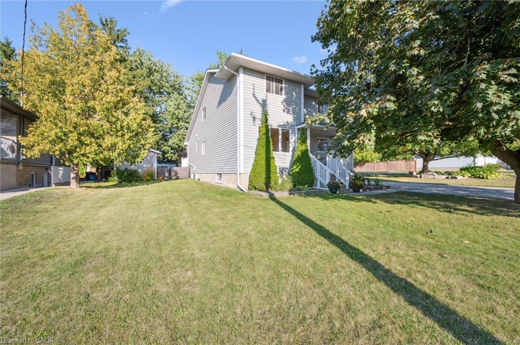 53 Hincks Street, New Hamburg, ON - Outdoor