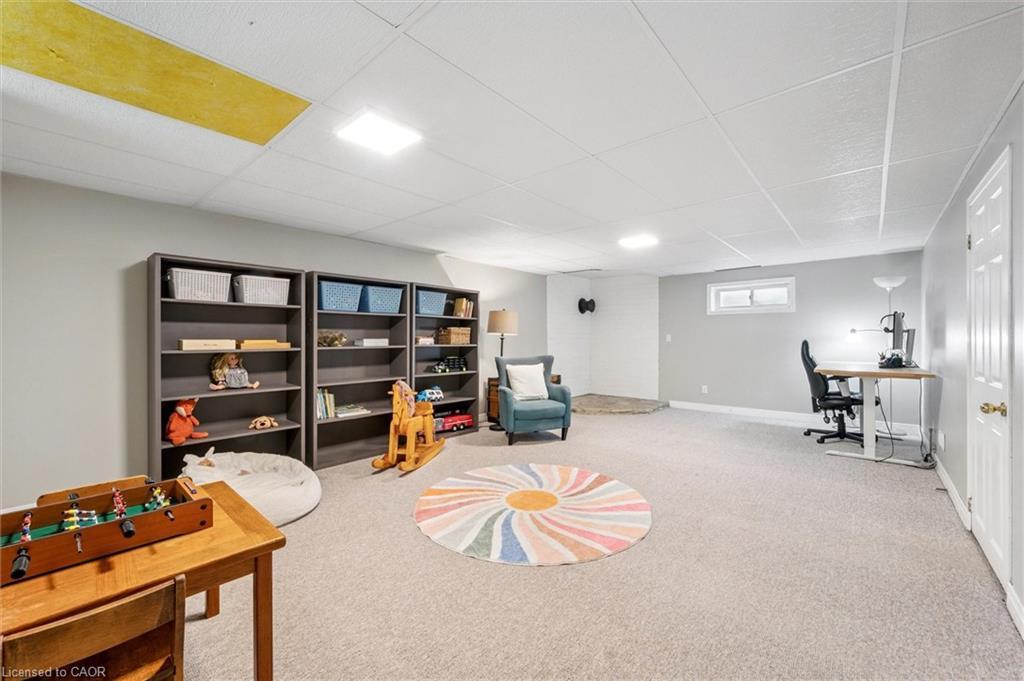 53 Hincks Street, New Hamburg, ON - Indoor