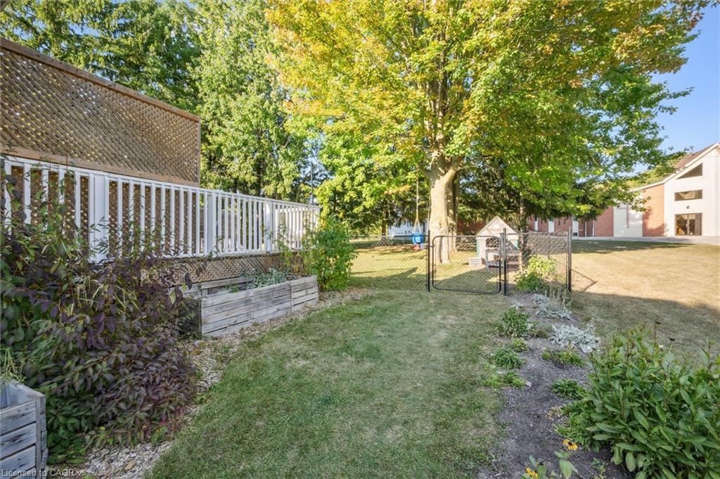 53 Hincks Street, New Hamburg, ON - Outdoor