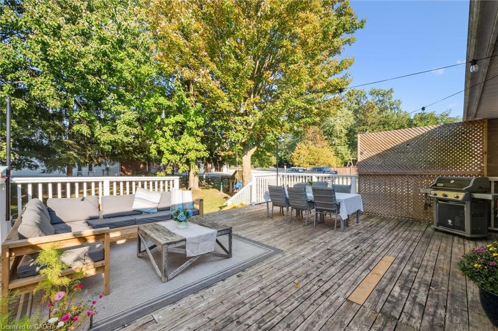 53 Hincks Street, New Hamburg, ON - Outdoor With Deck Patio Veranda