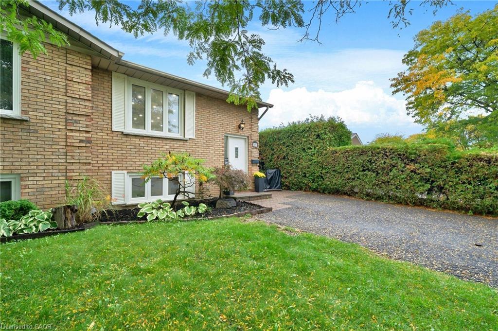 15 Heritage Court, St. Catharines, ON - Outdoor