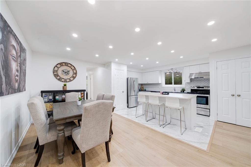 15 Heritage Court, St. Catharines, ON - Indoor