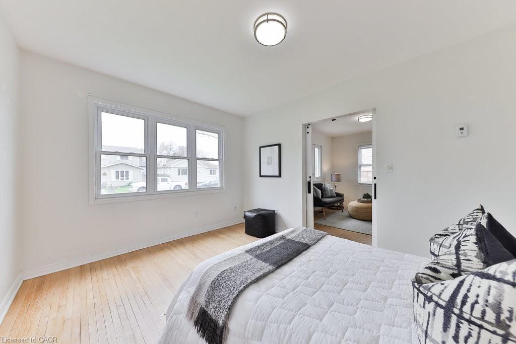 43 Grandview Drive, St. Catharines, ON - Indoor Photo Showing Bedroom