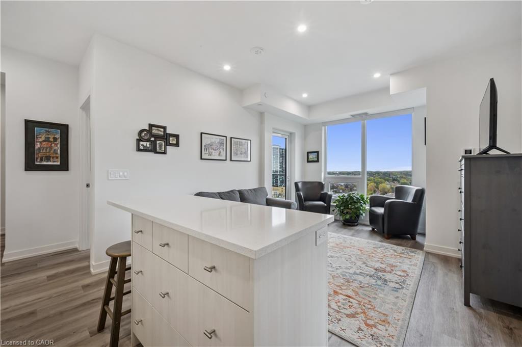 909-15 Wellington Street S, Kitchener, ON - Indoor