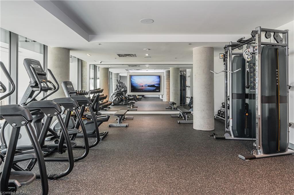 909-15 Wellington Street S, Kitchener, ON - Indoor Photo Showing Gym Room