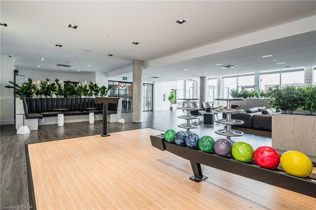 909-15 Wellington Street S, Kitchener, ON - Indoor Photo Showing Other Room