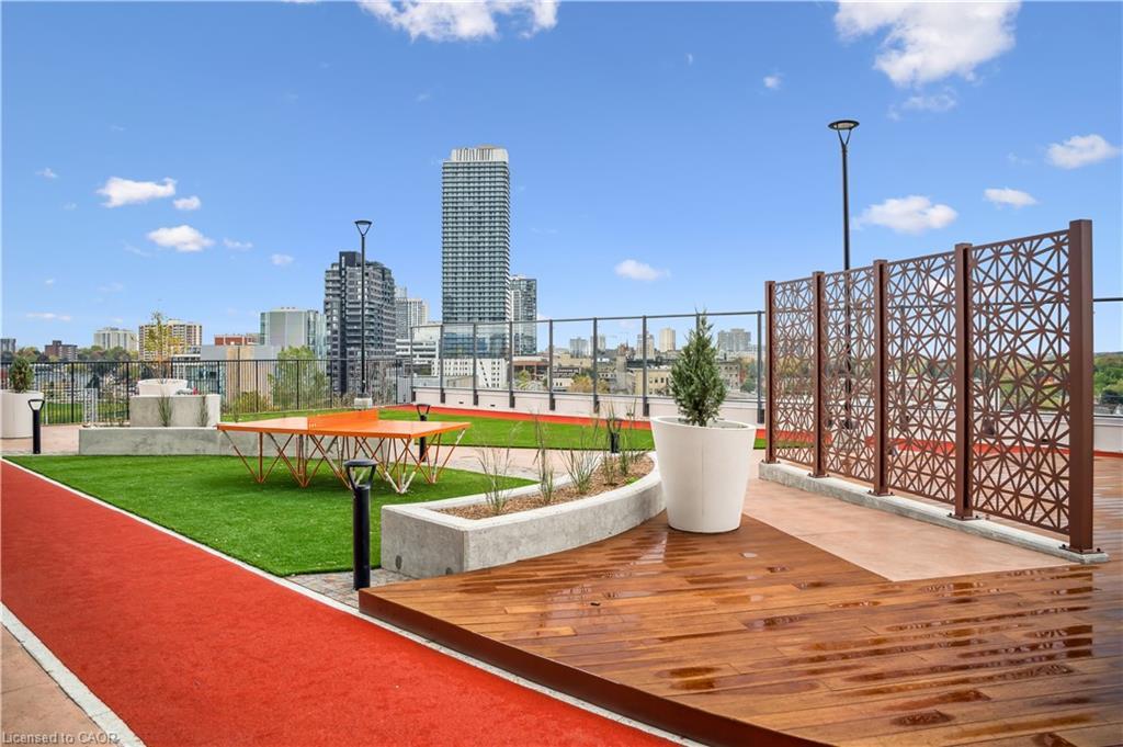 909-15 Wellington Street S, Kitchener, ON - Outdoor