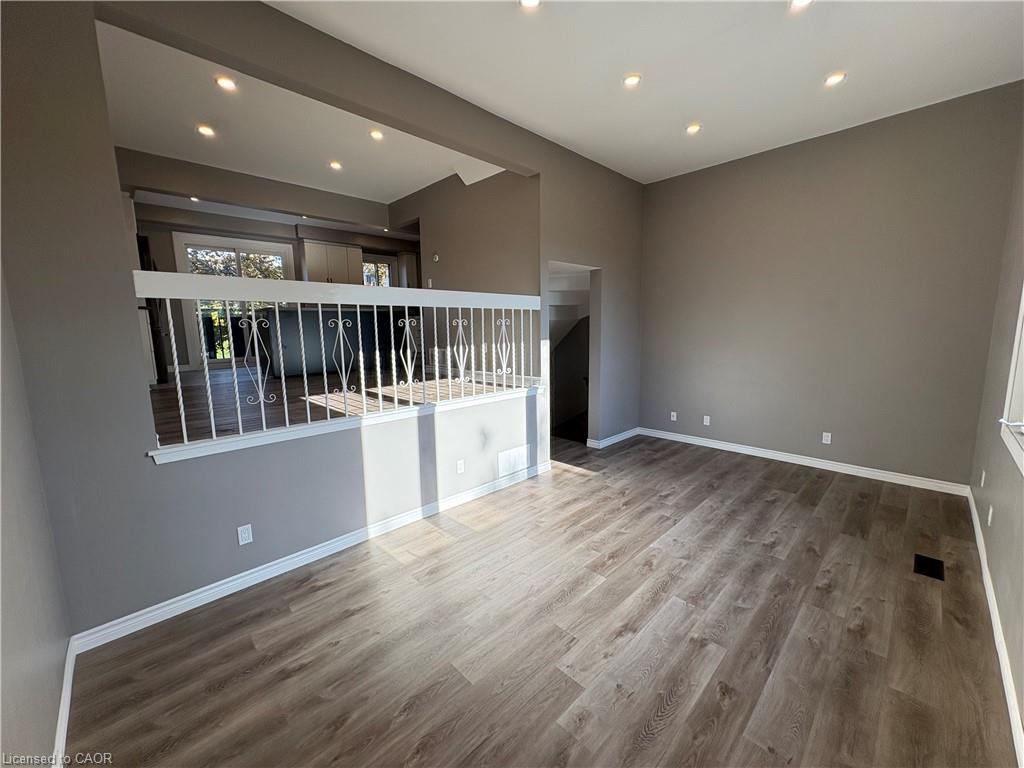 34-187 Grulke Street, Kitchener, ON - Indoor Photo Showing Other Room