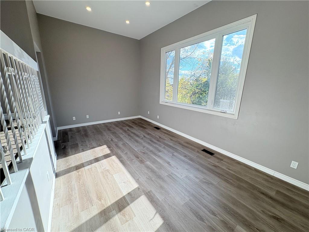 34-187 Grulke Street, Kitchener, ON - Indoor Photo Showing Other Room