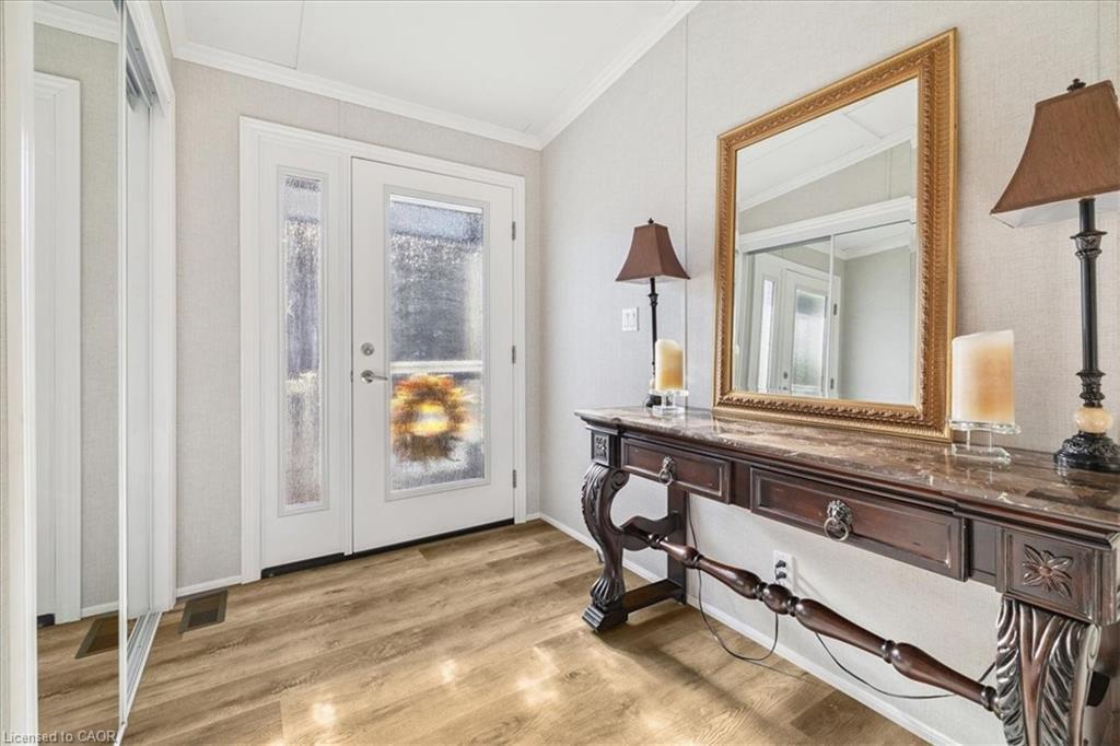 37 Ash-4449 Milburough Line, Burlington, ON - Indoor Photo Showing Other Room