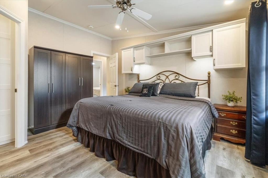 37 Ash-4449 Milburough Line, Burlington, ON - Indoor Photo Showing Bedroom