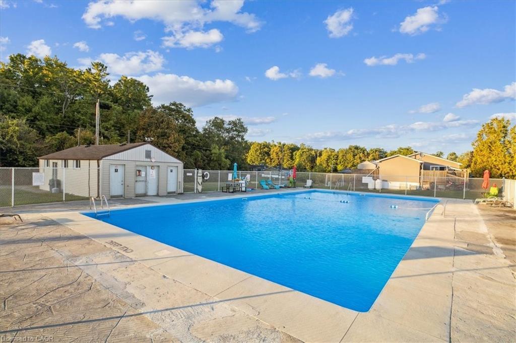 37 Ash-4449 Milburough Line, Burlington, ON - Outdoor With In Ground Pool With Backyard