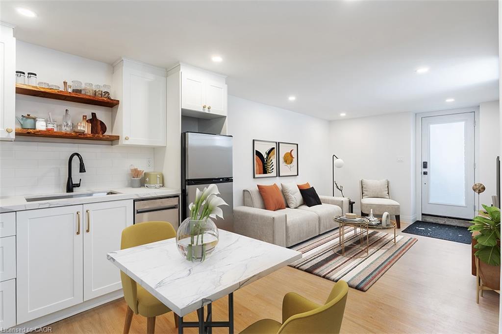 4-113 Catharine Street N, Hamilton, ON - Indoor