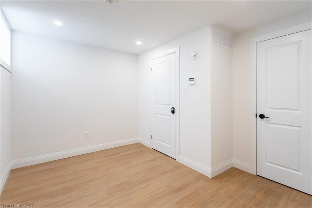 4-113 Catharine Street N, Hamilton, ON - Indoor Photo Showing Other Room