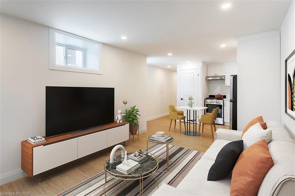 4-113 Catharine Street N, Hamilton, ON - Indoor Photo Showing Living Room