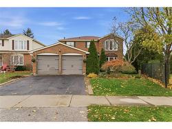 2163 Winding Way  Burlington, ON L7M 2Y2