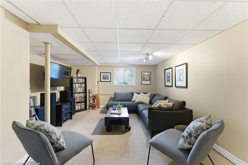 2163 Winding Way, Burlington, ON - Indoor