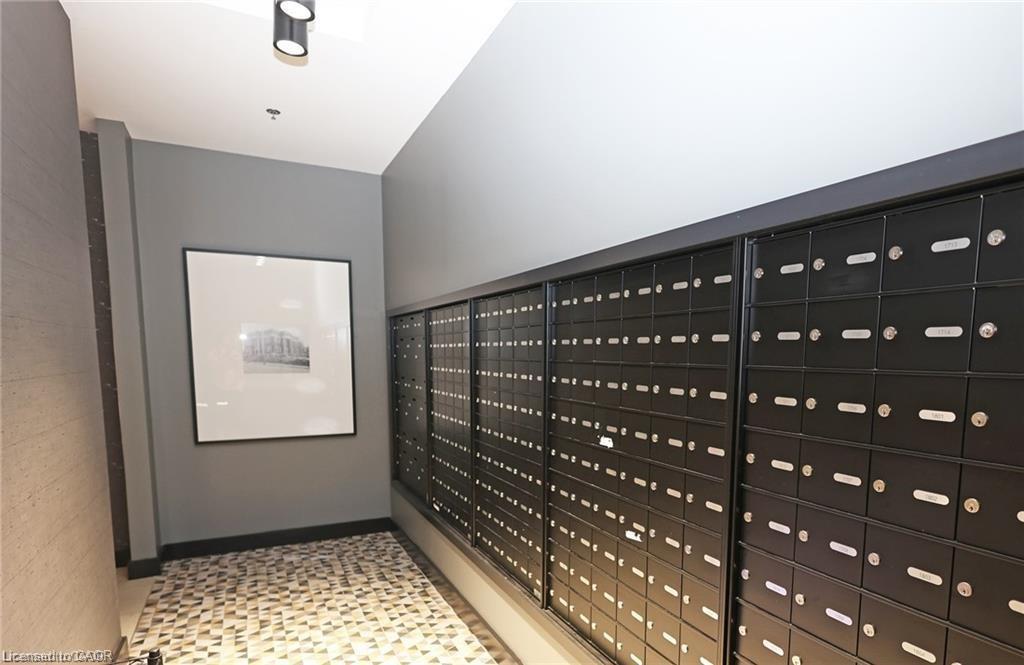 1311-50 Grand Avenue S, Cambridge, ON - Indoor Photo Showing Other Room