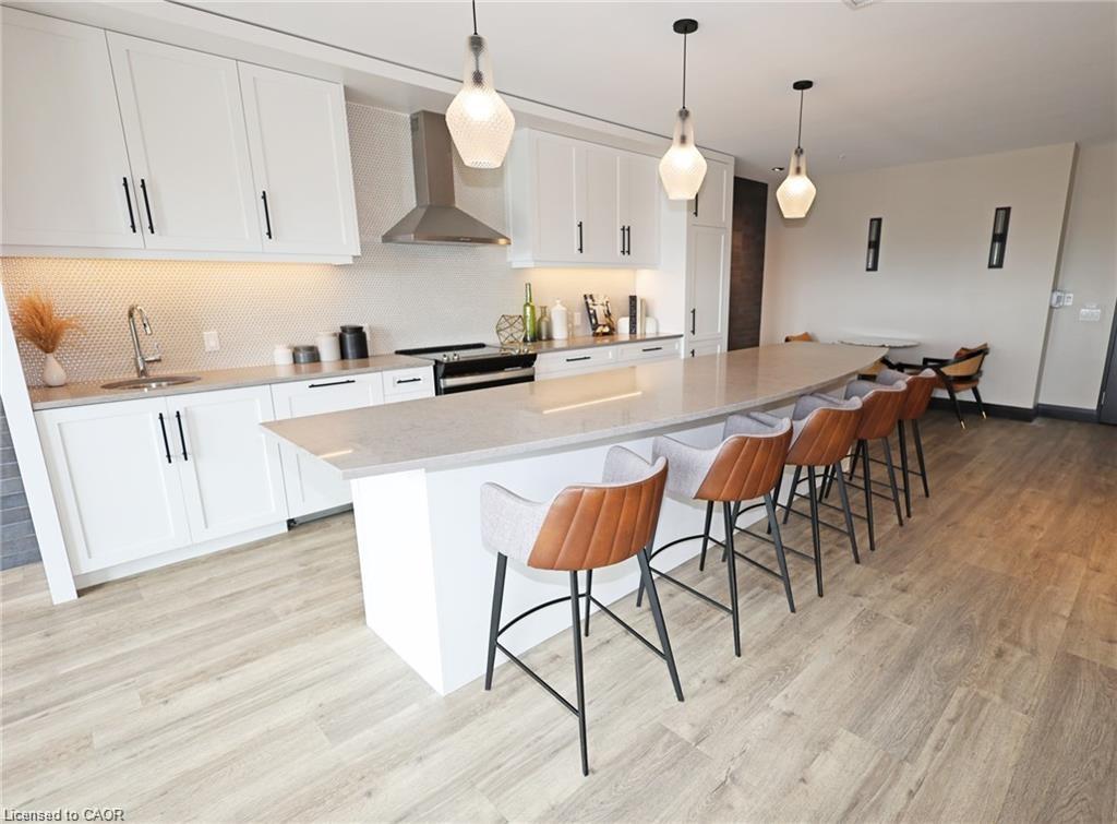 1311-50 Grand Avenue S, Cambridge, ON - Indoor Photo Showing Kitchen With Upgraded Kitchen