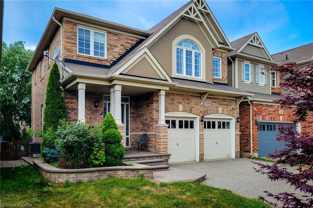 128 Montreal Circle, Stoney Creek, ON - Outdoor With Facade