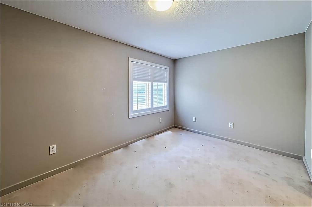128 Montreal Circle, Stoney Creek, ON - Indoor Photo Showing Other Room