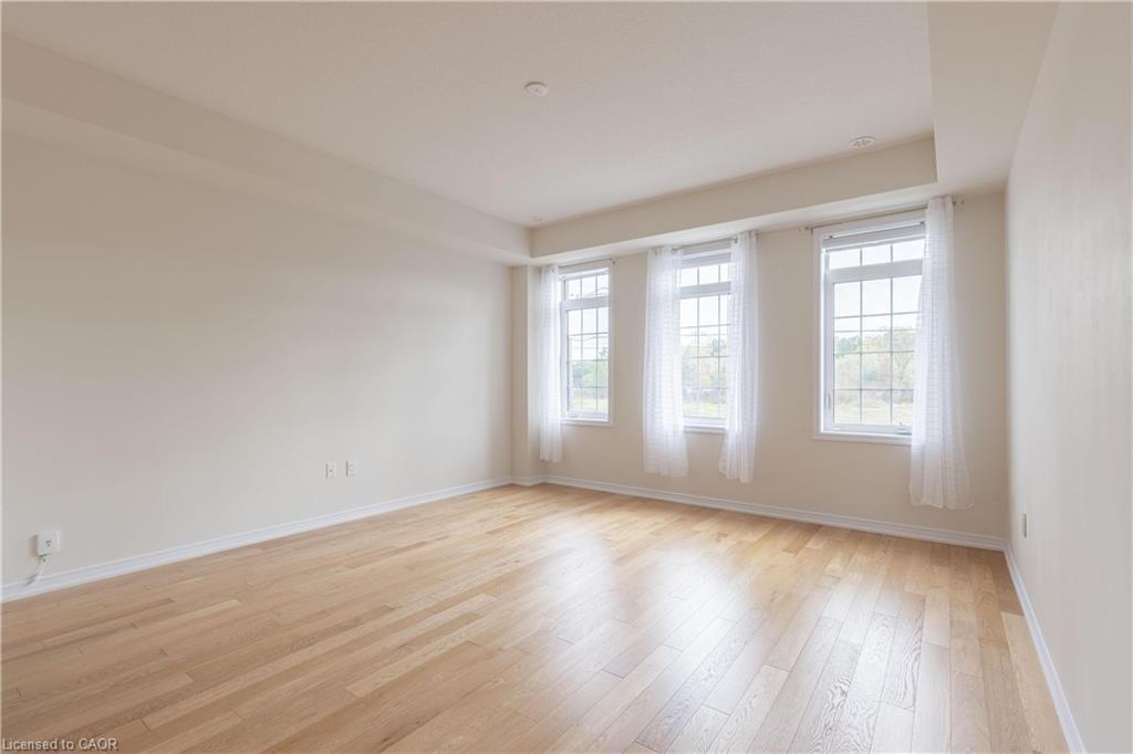 35-8317 Mulberry Drive, Niagara Falls, ON - Indoor Photo Showing Other Room