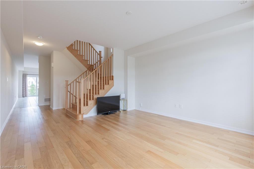 35-8317 Mulberry Drive, Niagara Falls, ON - Indoor