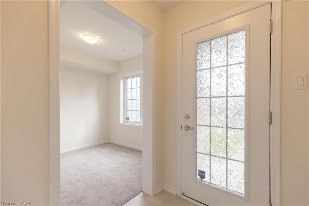 35-8317 Mulberry Drive, Niagara Falls, ON - Indoor Photo Showing Other Room