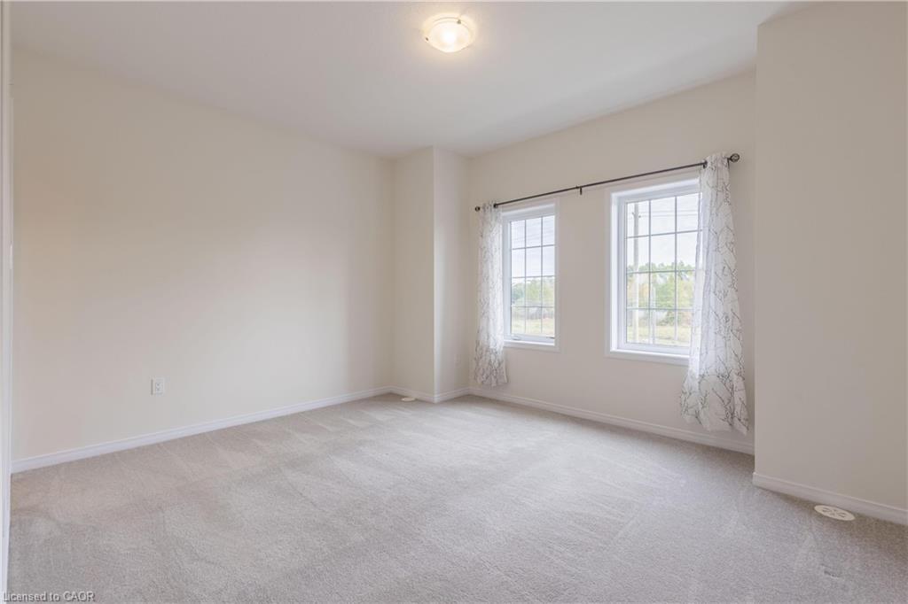 35-8317 Mulberry Drive, Niagara Falls, ON - Indoor Photo Showing Other Room