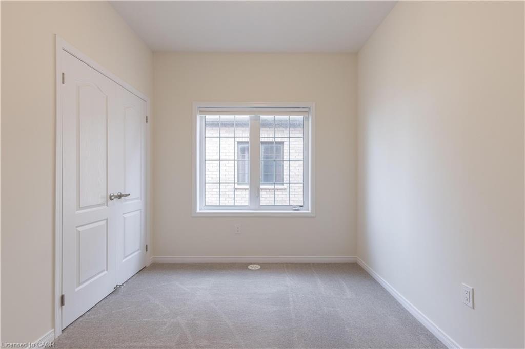 35-8317 Mulberry Drive, Niagara Falls, ON - Indoor Photo Showing Other Room