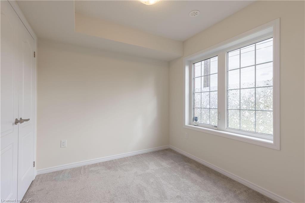 35-8317 Mulberry Drive, Niagara Falls, ON - Indoor Photo Showing Other Room