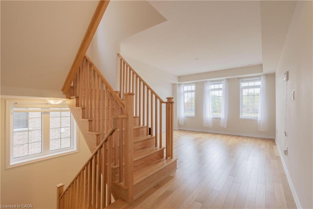 35-8317 Mulberry Drive, Niagara Falls, ON - Indoor Photo Showing Other Room