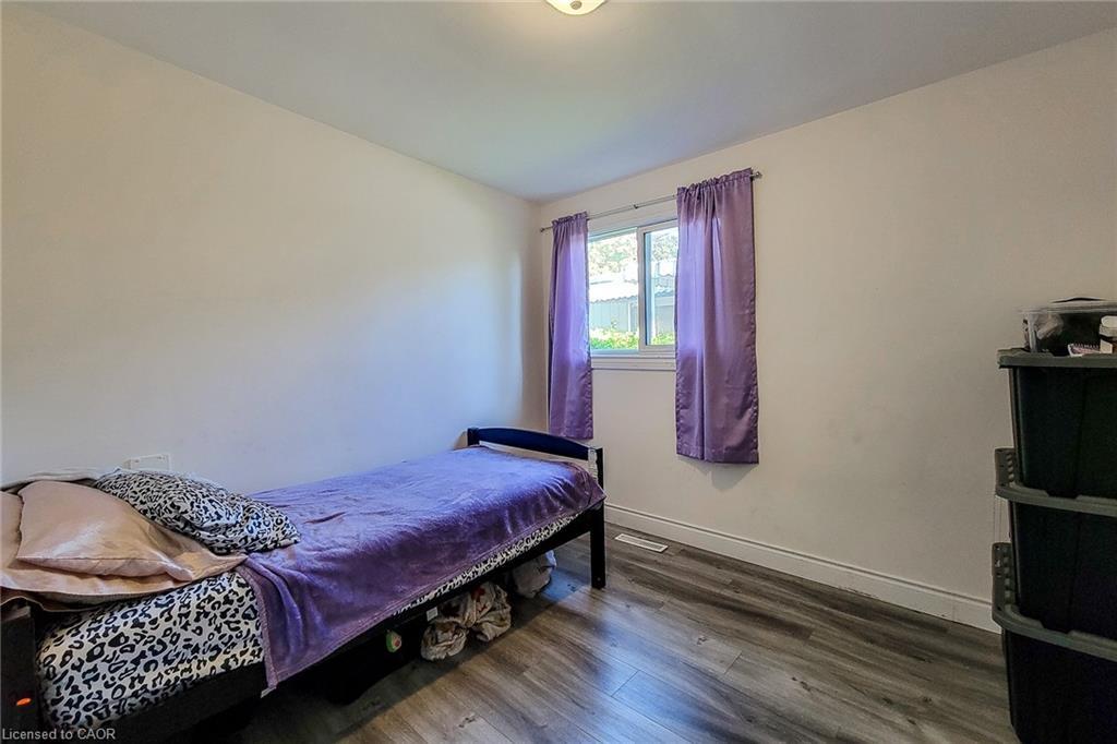 14 Ronaldshay Avenue, Hamilton, ON - Indoor Photo Showing Bedroom