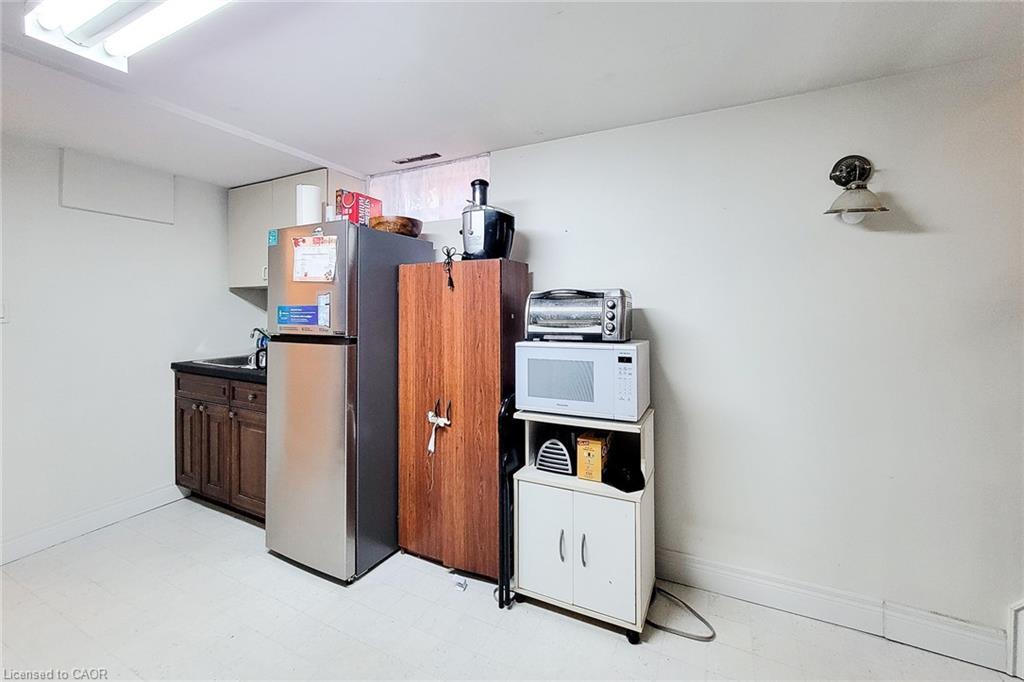 14 Ronaldshay Avenue, Hamilton, ON - Indoor