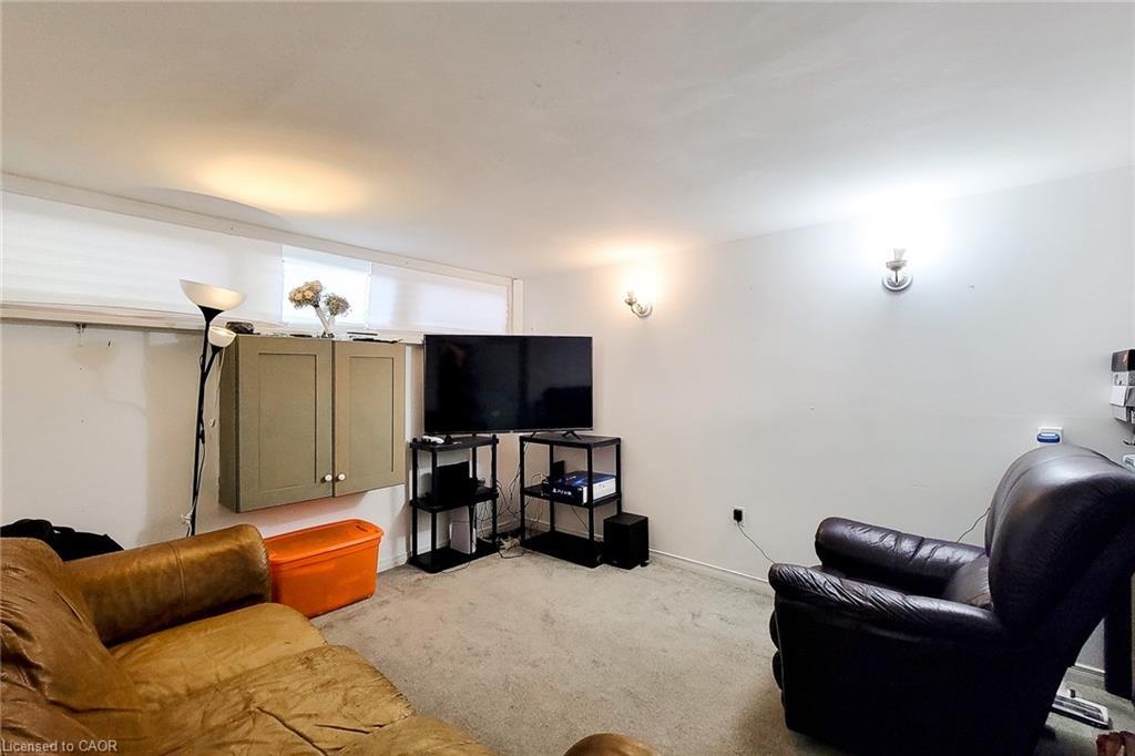 14 Ronaldshay Avenue, Hamilton, ON - Indoor