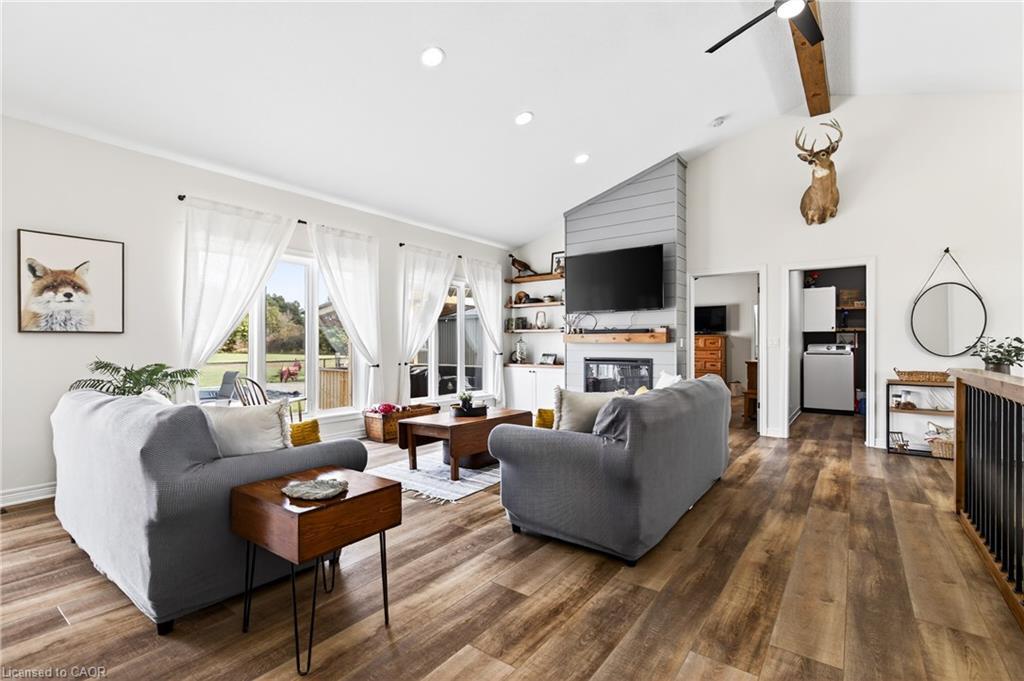 849 River Road, Fenwick, ON - Indoor Photo Showing Living Room With Fireplace