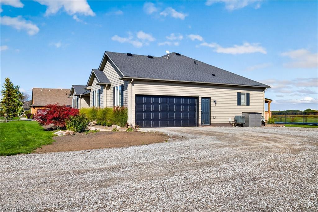 849 River Road, Fenwick, ON - Outdoor