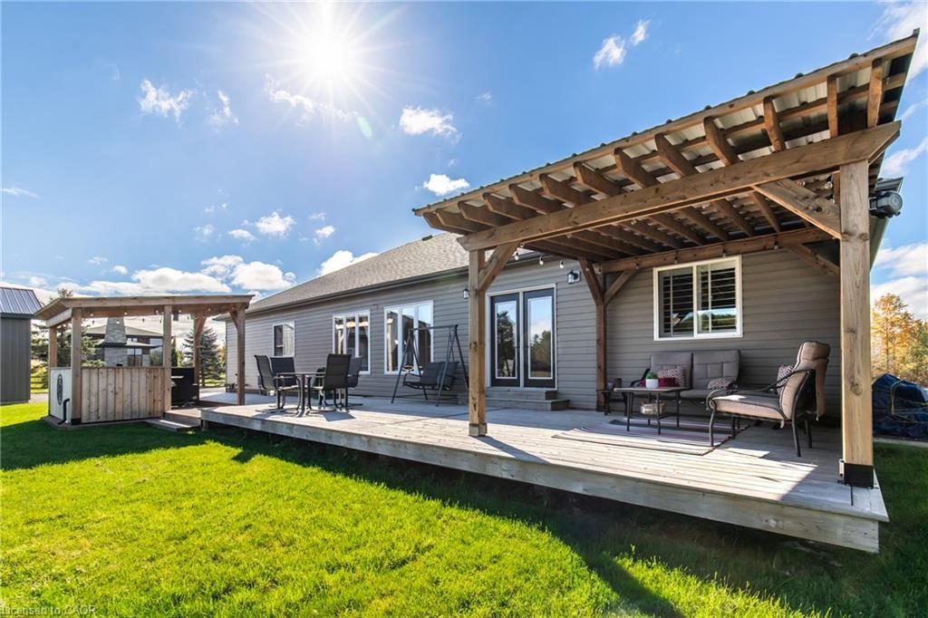 849 River Road, Fenwick, ON - Outdoor With Deck Patio Veranda