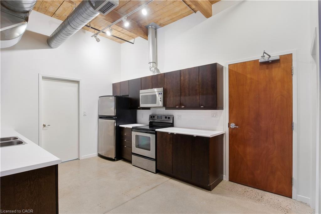 206-85 Spruce Street, Cambridge, ON - Indoor Photo Showing Kitchen