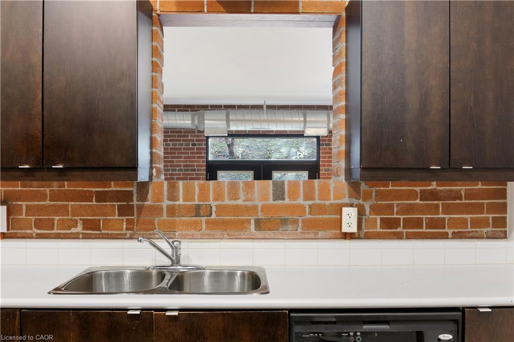 206-85 Spruce Street, Cambridge, ON - Indoor Photo Showing Kitchen With Double Sink