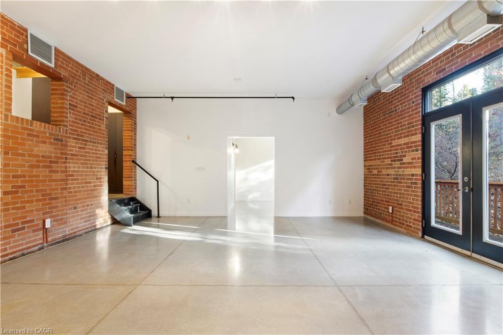 206-85 Spruce Street, Cambridge, ON - Indoor Photo Showing Other Room