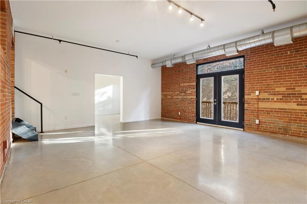 206-85 Spruce Street, Cambridge, ON - Indoor Photo Showing Other Room