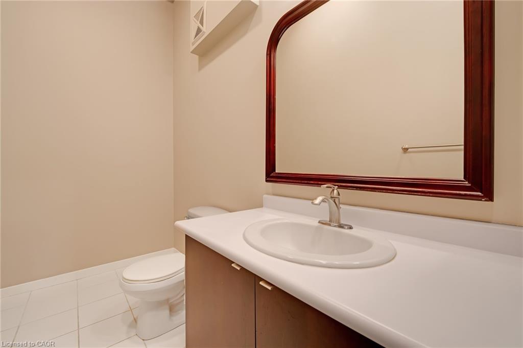 206-85 Spruce Street, Cambridge, ON - Indoor Photo Showing Bathroom